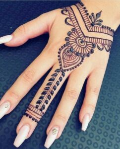 Henna tatuiruotės ir edukacijos